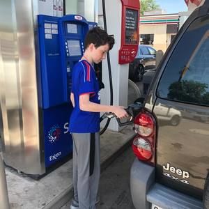 Meet your Posher, Javier